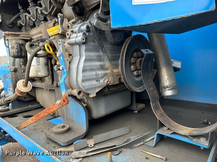image for item DV9808 2005 Genie Z80/60 boom lift