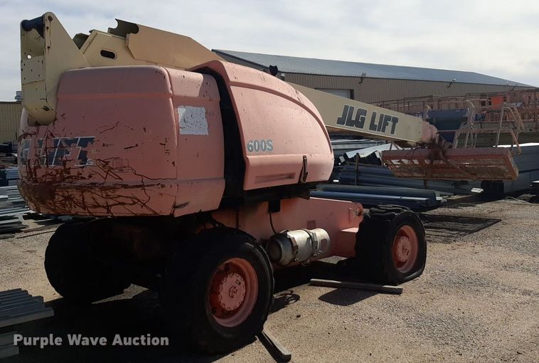 image for item DV9810 JLG 600S boom lift