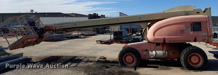 image for item DV9810 JLG 600S boom lift