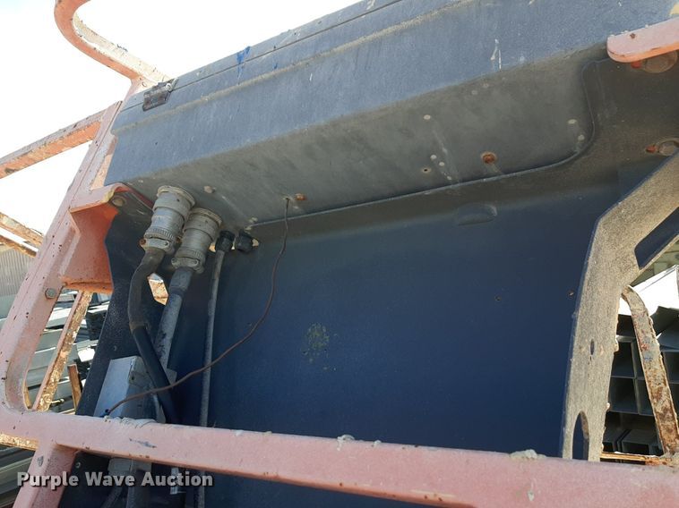 image for item DV9810 JLG 600S boom lift