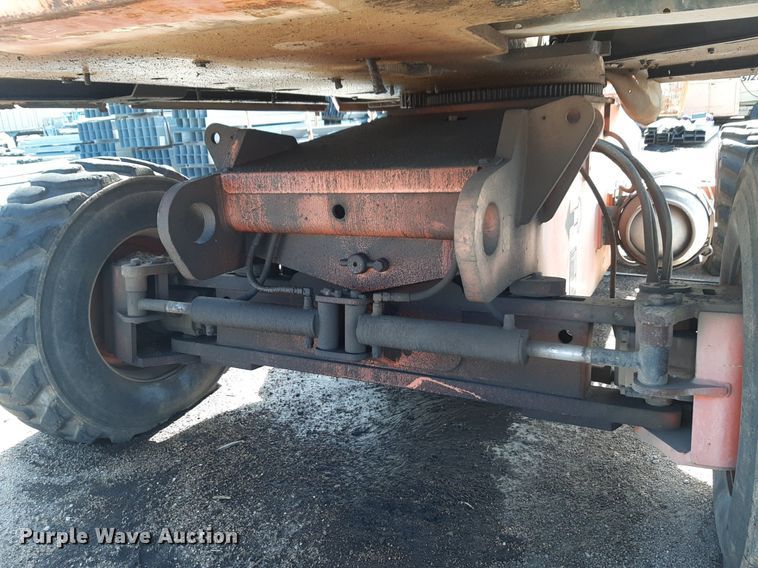 image for item DV9810 JLG 600S boom lift