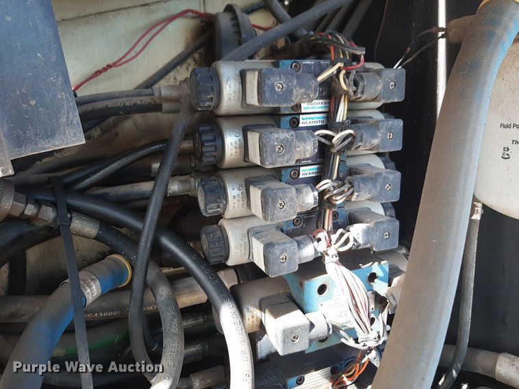 image for item DV9810 JLG 600S boom lift