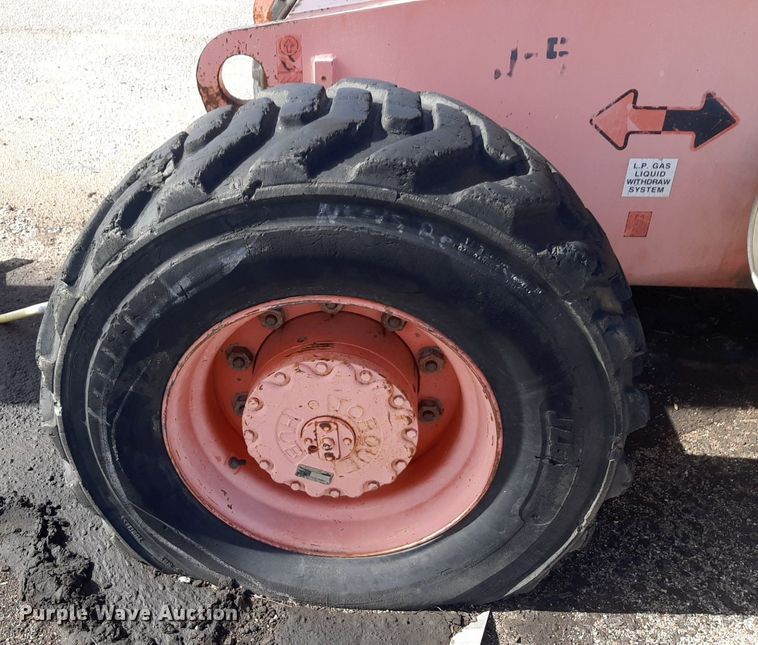 image for item DV9810 JLG 600S boom lift