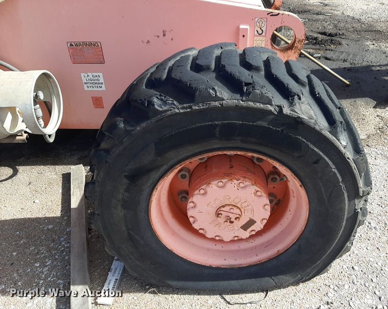 image for item DV9810 JLG 600S boom lift