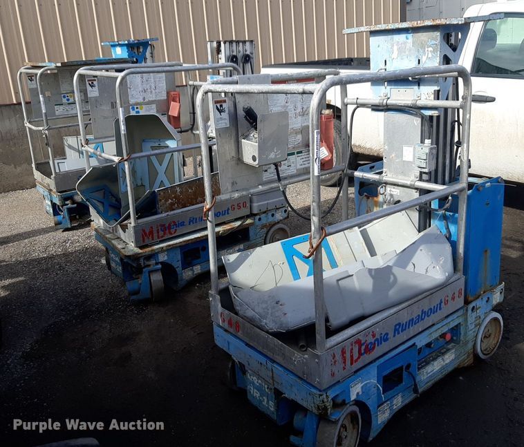 image for item DV9811 (3) Genie Runabout vertical lifts