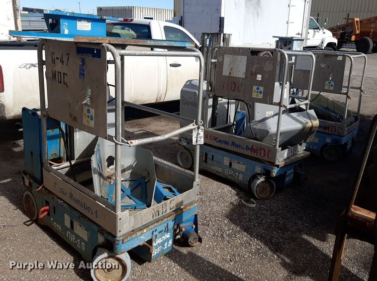 image for item DV9811 (3) Genie Runabout vertical lifts