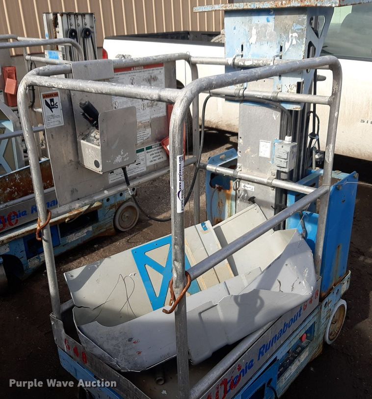 image for item DV9811 (3) Genie Runabout vertical lifts