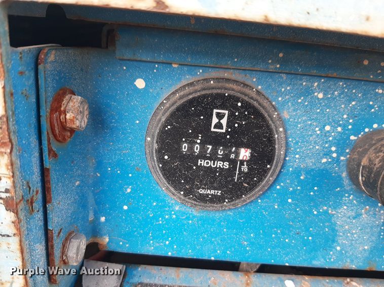 image for item DV9811 (3) Genie Runabout vertical lifts