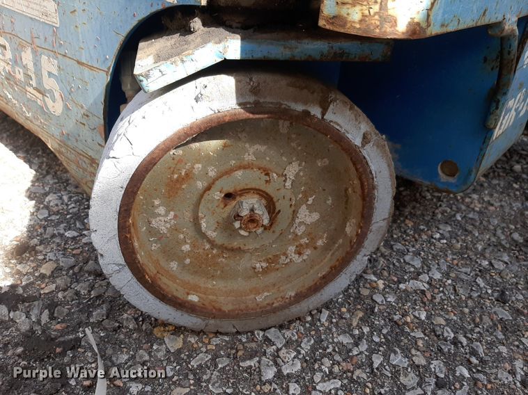 image for item DV9811 (3) Genie Runabout vertical lifts