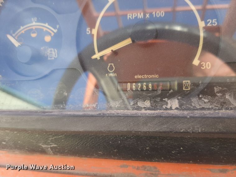 image for item DV9813 Lull 944E-42 telehandler