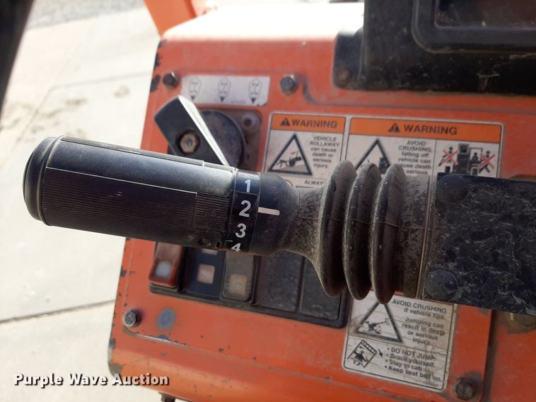 image for item DV9813 Lull 944E-42 telehandler