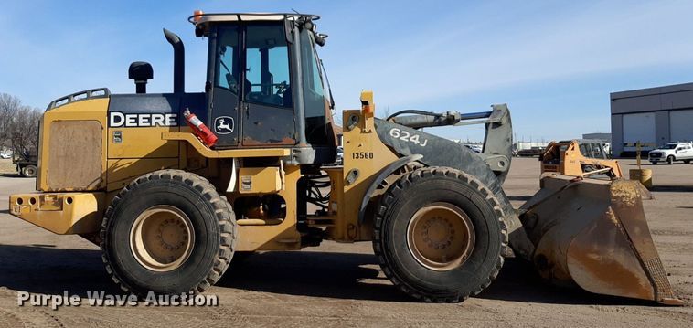 image for item DV9843 2007 John Deere 624J wheel loader