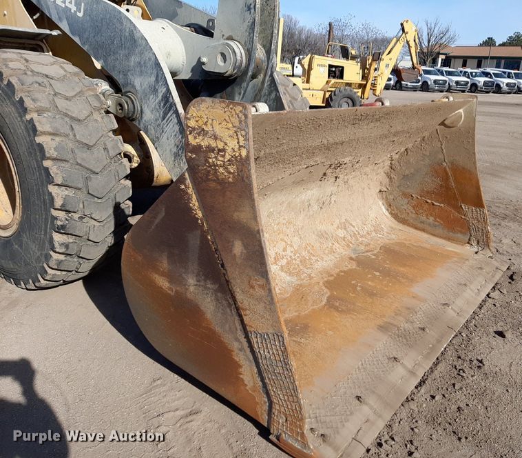 image for item DV9843 2007 John Deere 624J wheel loader