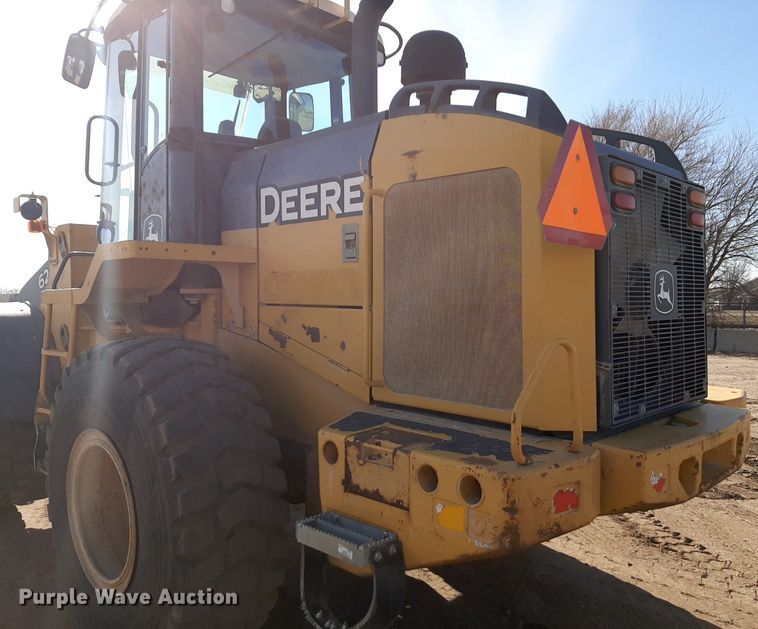 image for item DV9843 2007 John Deere 624J wheel loader