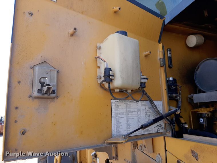 image for item DV9843 2007 John Deere 624J wheel loader