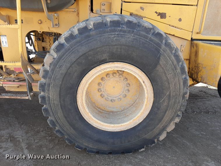 image for item DV9843 2007 John Deere 624J wheel loader