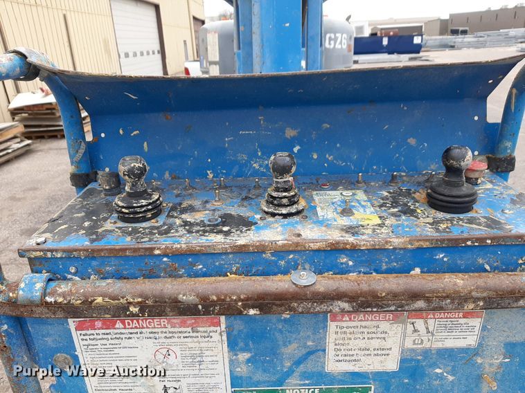 image for item DV9851 2003 Genie Z-60/34 boom lift