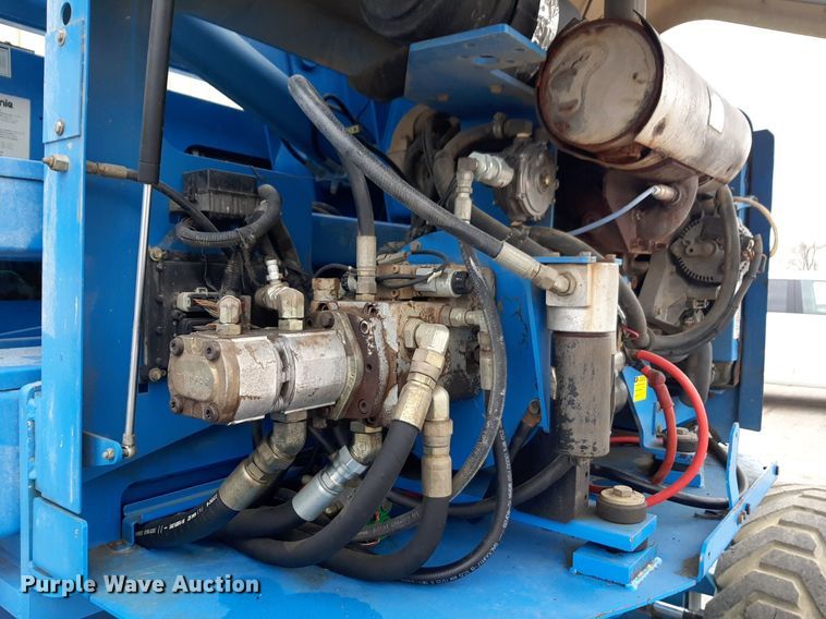 image for item DV9851 2003 Genie Z-60/34 boom lift