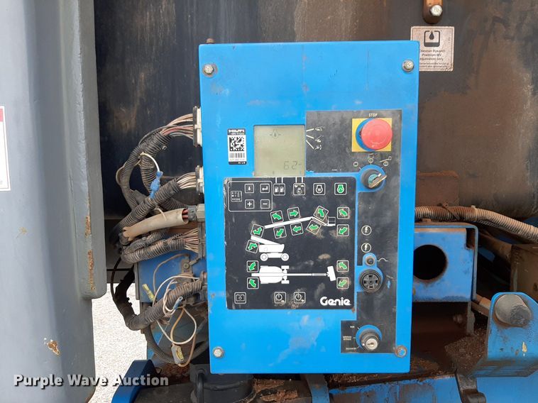 image for item DV9853 2004 Genie Z-80/60 boom lift