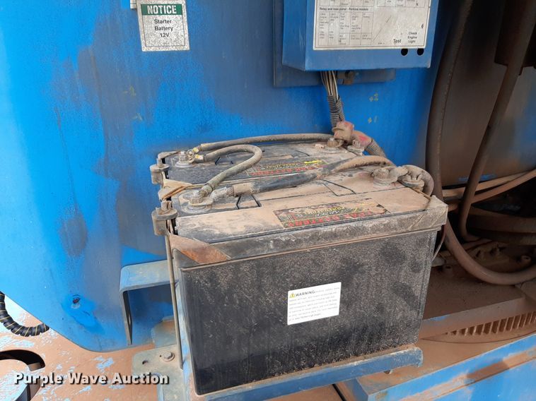 image for item DV9853 2004 Genie Z-80/60 boom lift