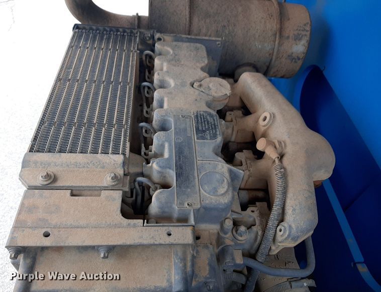 image for item DV9853 2004 Genie Z-80/60 boom lift