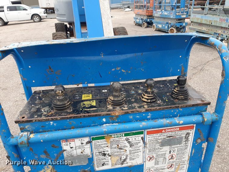 image for item DV9853 2004 Genie Z-80/60 boom lift