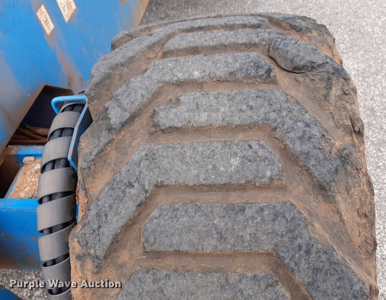 image for item DV9853 2004 Genie Z-80/60 boom lift