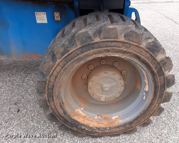 image for item DV9853 2004 Genie Z-80/60 boom lift