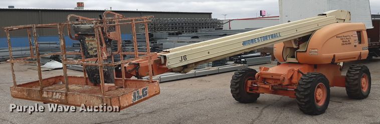 image for item DV9854 1999 JLG 600S boom lift