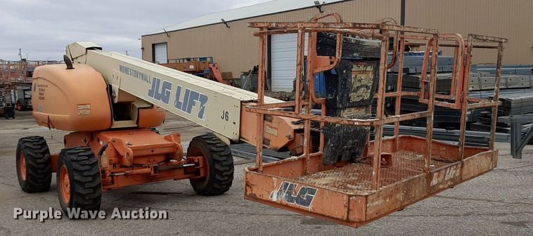 image for item DV9854 1999 JLG 600S boom lift