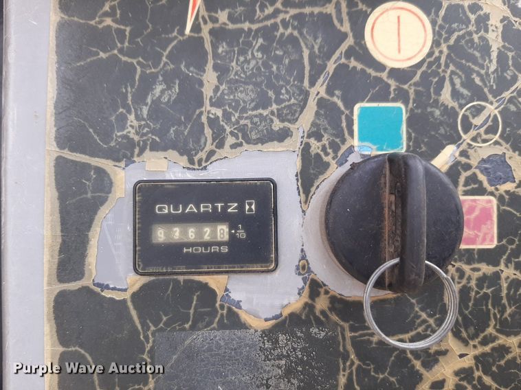 image for item DV9854 1999 JLG 600S boom lift