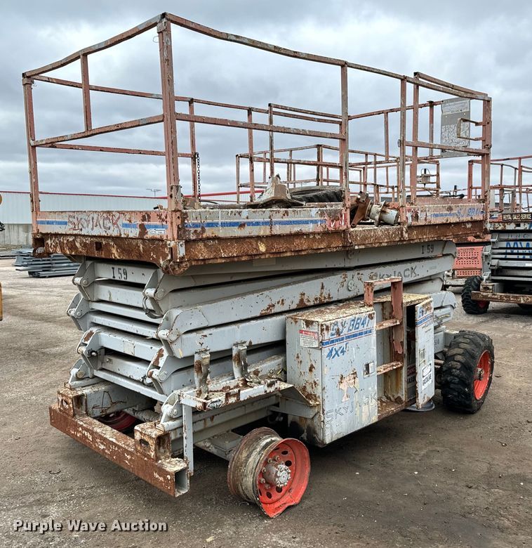 image for item DV9855 Skyjack  SJ8841  scissor lift