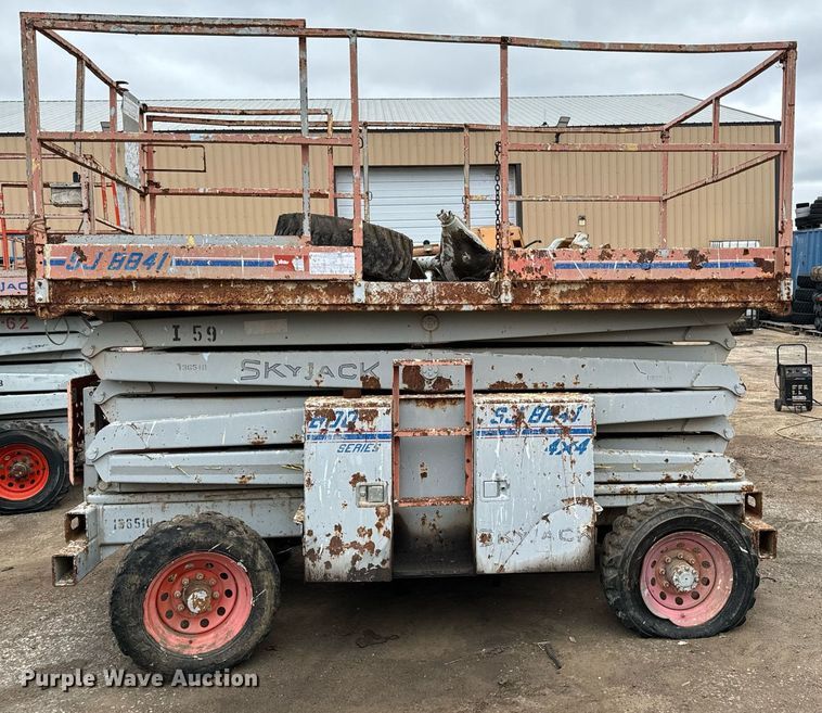 image for item DV9855 Skyjack  SJ8841  scissor lift