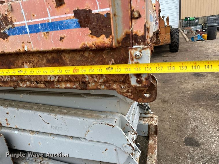 image for item DV9855 Skyjack  SJ8841  scissor lift