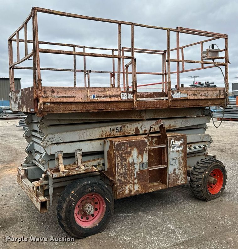 image for item DV9856 Skyjack SJ8841 scissor lift