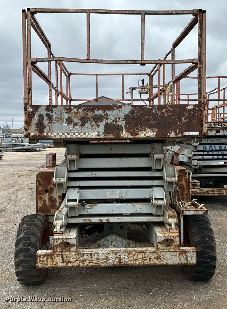 image for item DV9856 Skyjack SJ8841 scissor lift