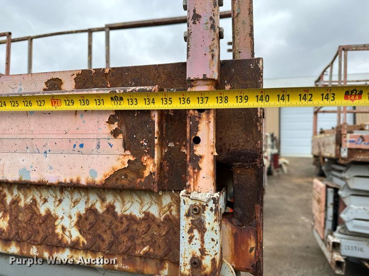 image for item DV9856 Skyjack SJ8841 scissor lift