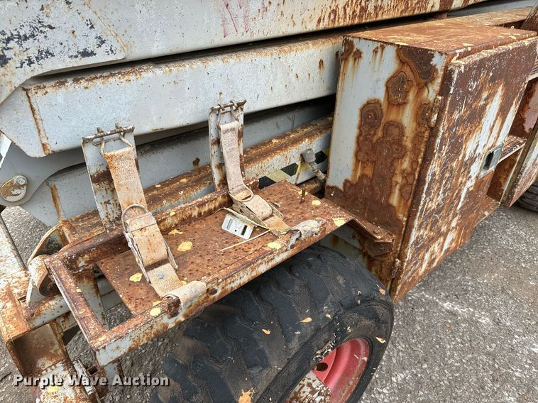 image for item DV9856 Skyjack SJ8841 scissor lift