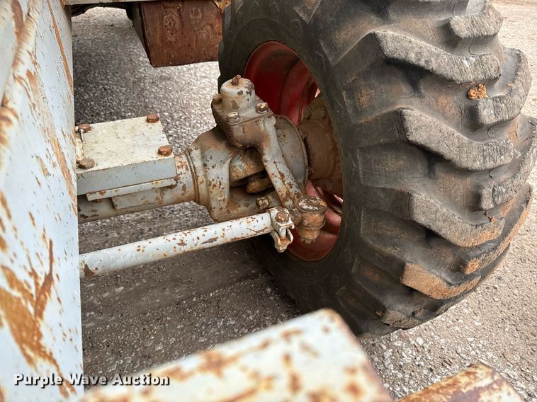 image for item DV9856 Skyjack SJ8841 scissor lift