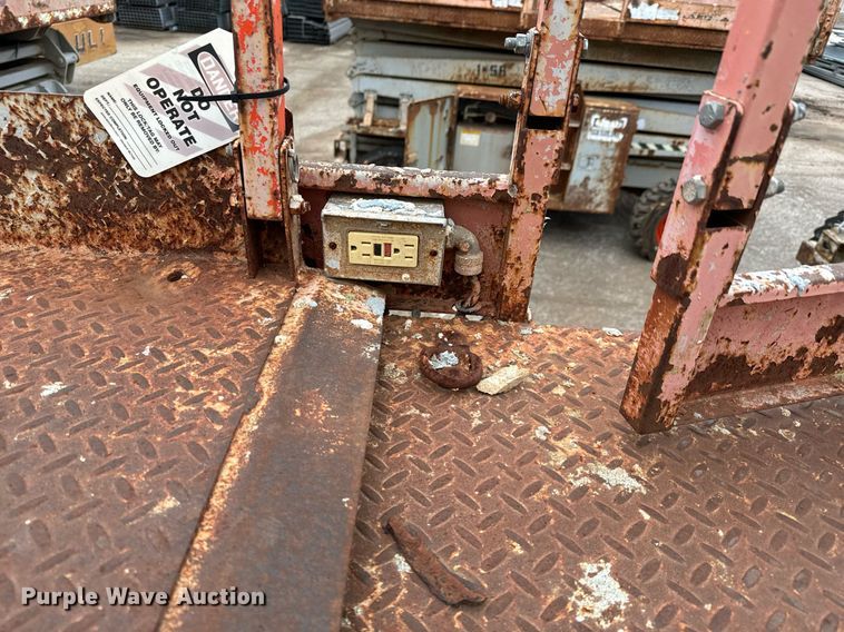 image for item DV9857 Skyjack SJ8841 scissor lift