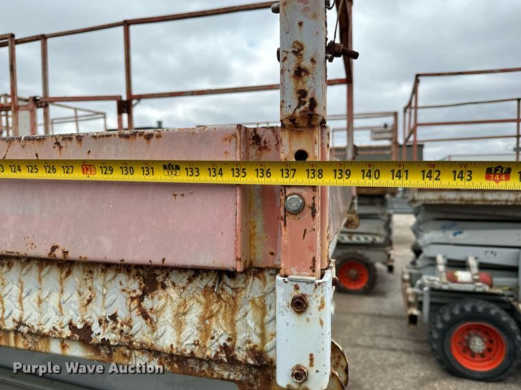 image for item DV9857 Skyjack SJ8841 scissor lift
