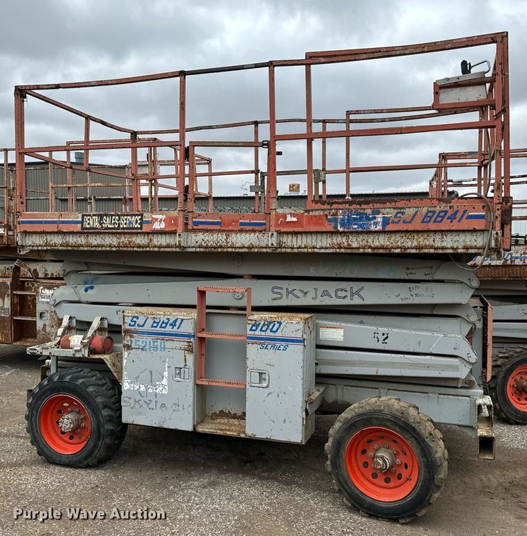 image for item DV9858 Skyjack  SJ8841A scissor lift