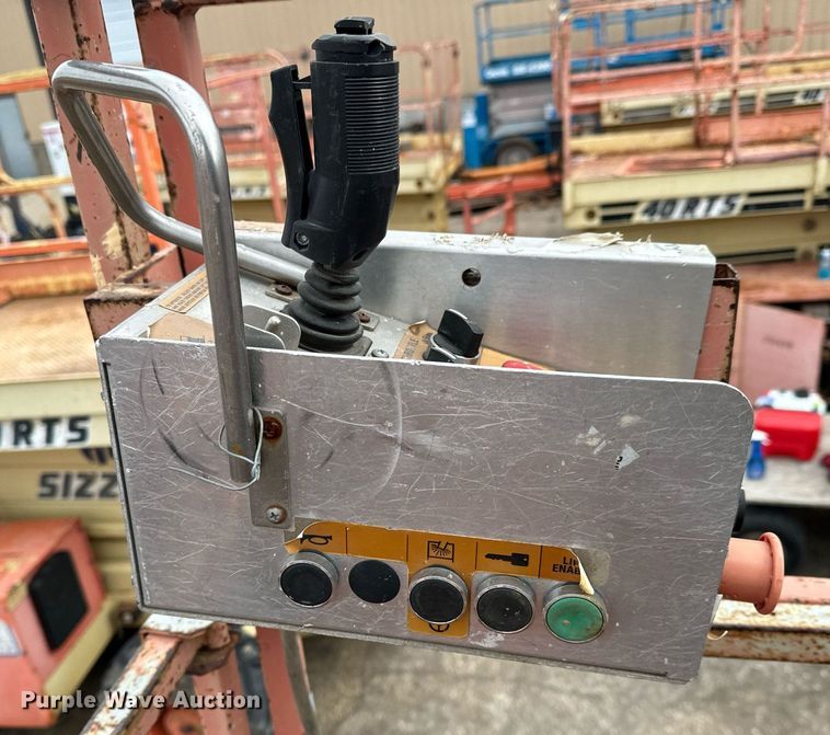 image for item DV9858 Skyjack  SJ8841A scissor lift