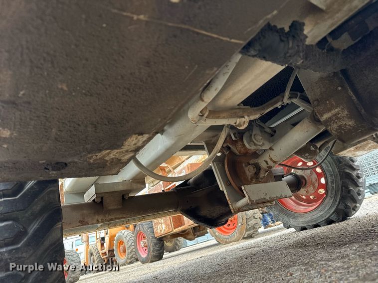 image for item DV9858 Skyjack  SJ8841A scissor lift