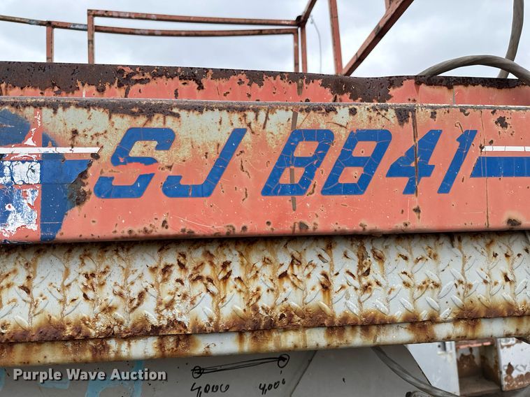 image for item DV9858 Skyjack  SJ8841A scissor lift
