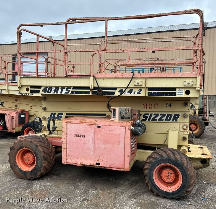 image for item DV9860 JLG 40RTS scissor lift