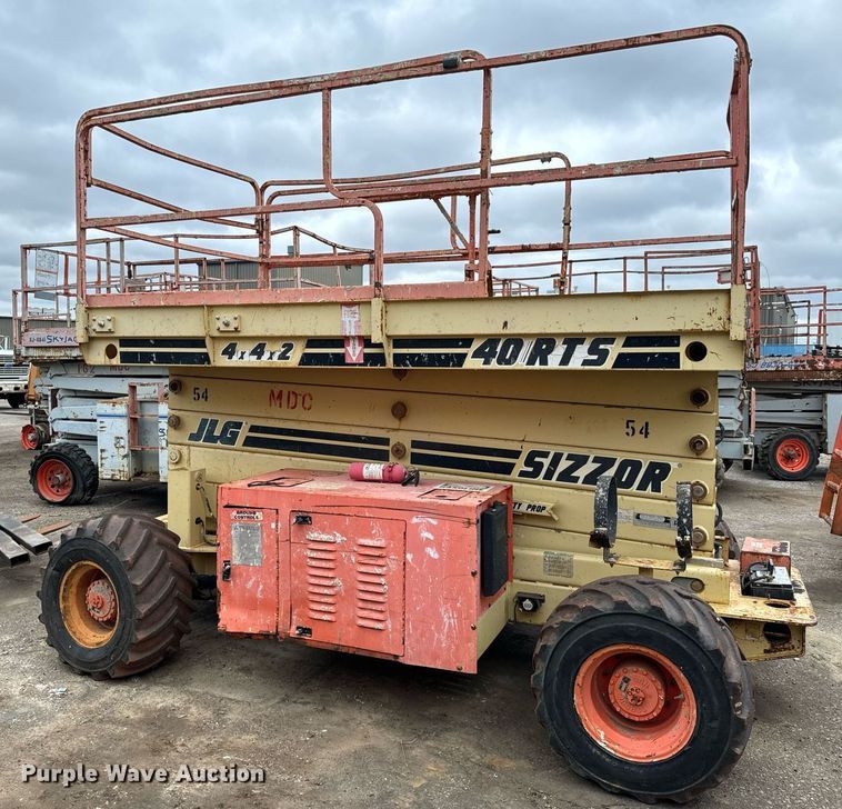 image for item DV9860 JLG 40RTS scissor lift