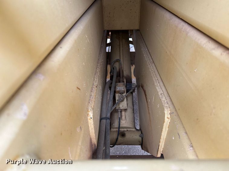 image for item DV9860 JLG 40RTS scissor lift