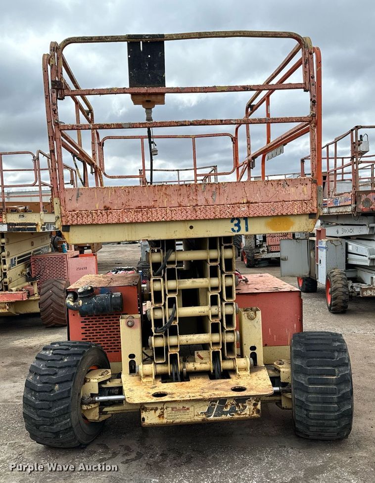 image for item DV9862 2000 JLG 40RTS scissor lift