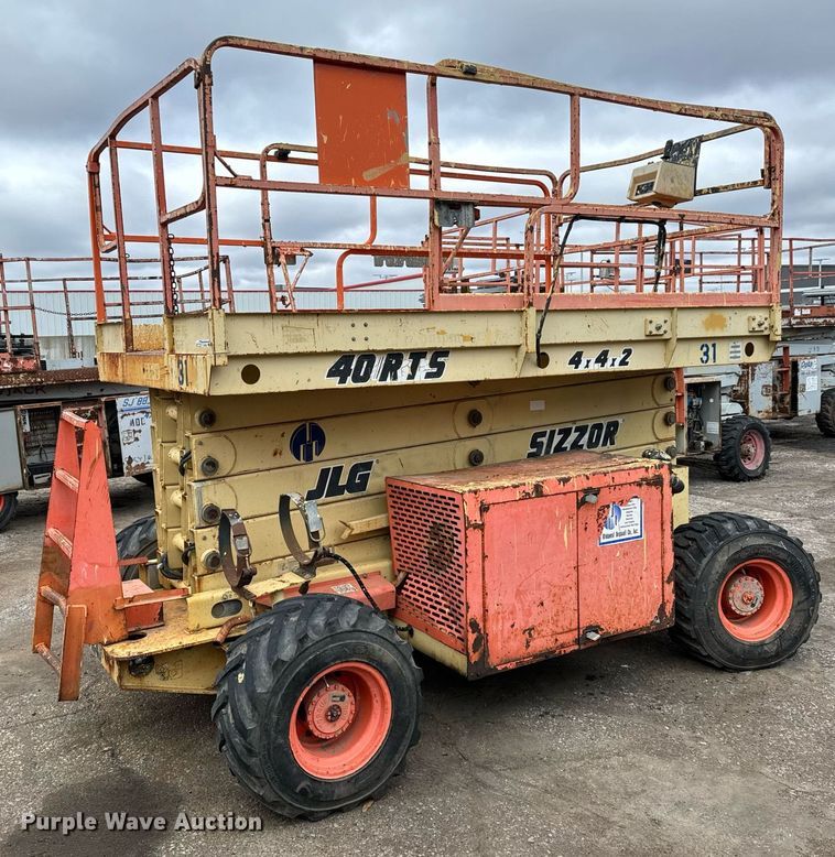 image for item DV9862 2000 JLG 40RTS scissor lift